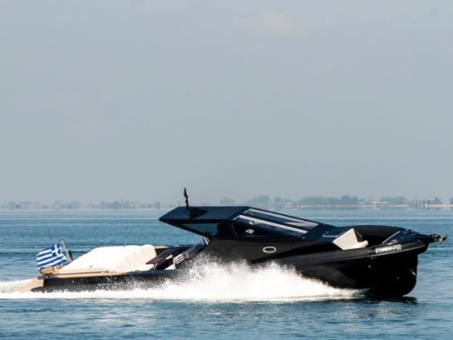 Charter a Avax  62 in Chalkidikís on Samboat