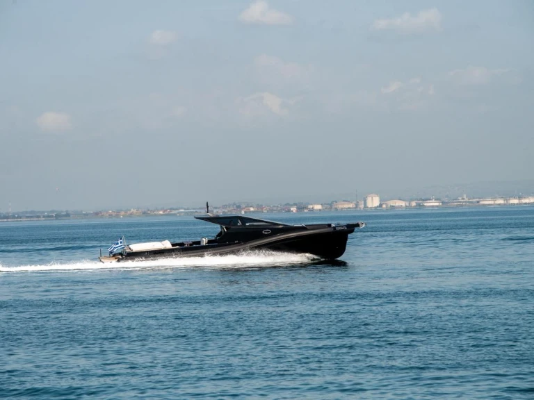 Hire RIB Avax  with a boat licence