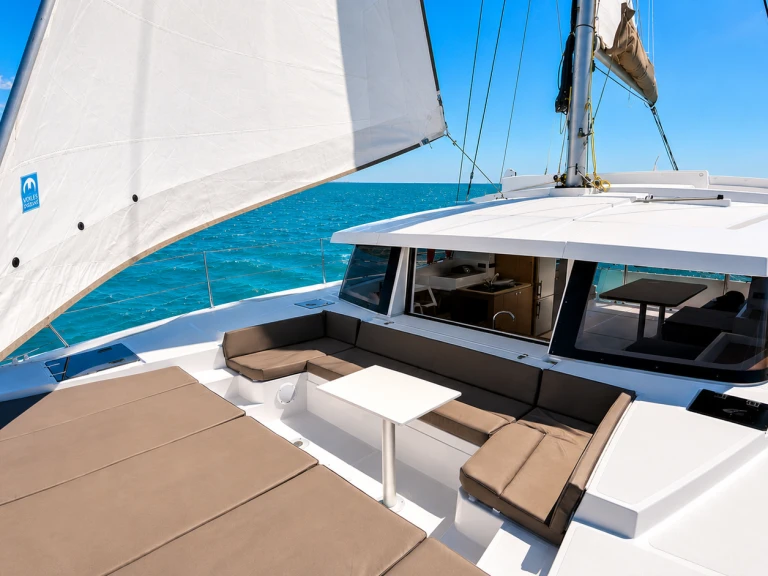 Hire a Bali Bali 4.5 Es Jondal