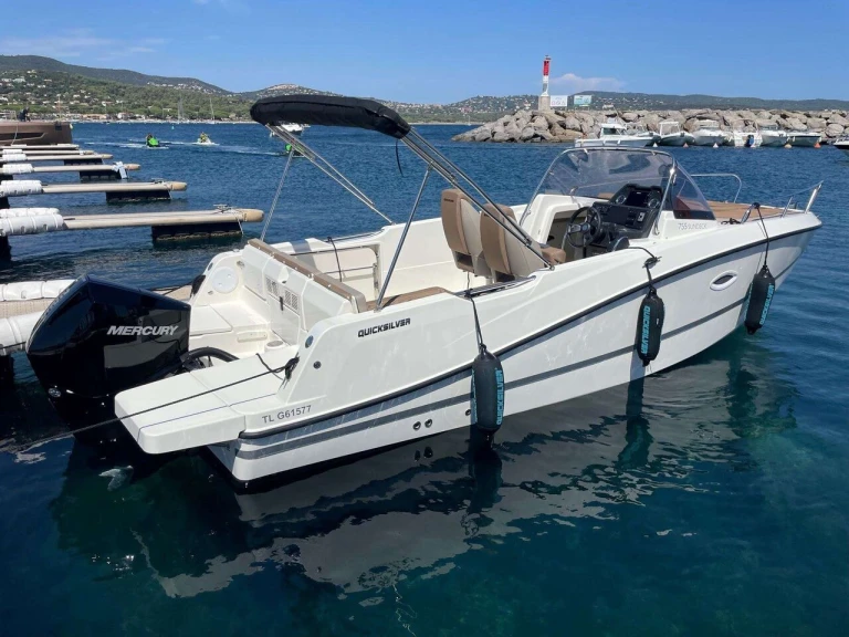 Yacht hire Marina (City) cheap Activ 755 Sundeck