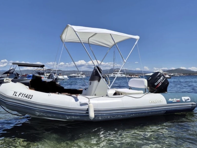 Hire RIB Bombard with a boat licence