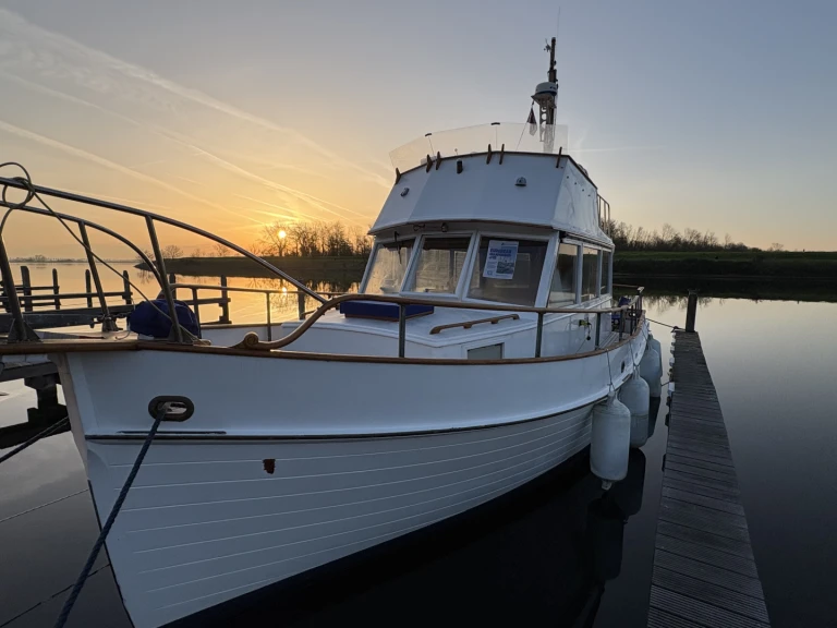 Yacht charter Gemeente Veere - Grand Banks Grand Banks 32 on SamBoat