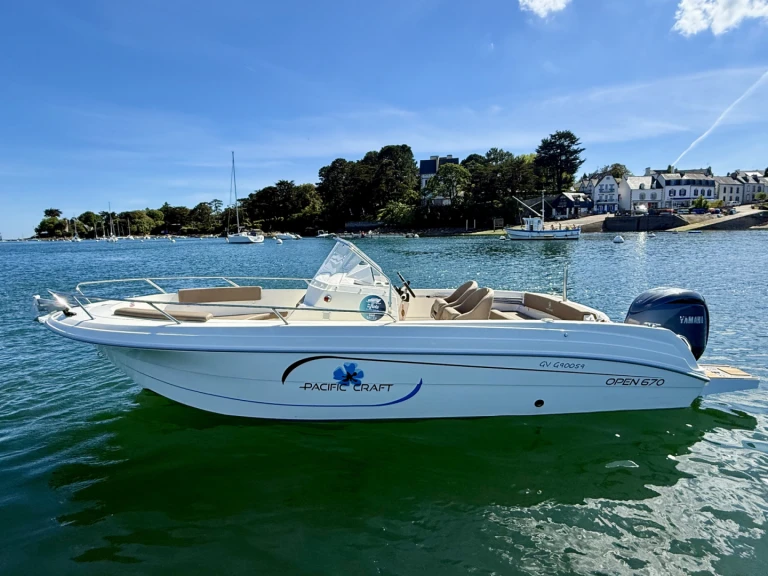 Hire a Pacific Craft Pacific Craft 670 Open Combrit