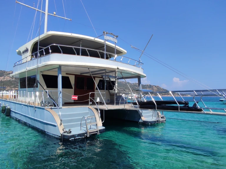 Catamaran hire in Naples - Ozgur ozdemir one off