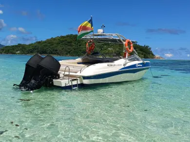 Hire Motorboat fisherman with a boat licence