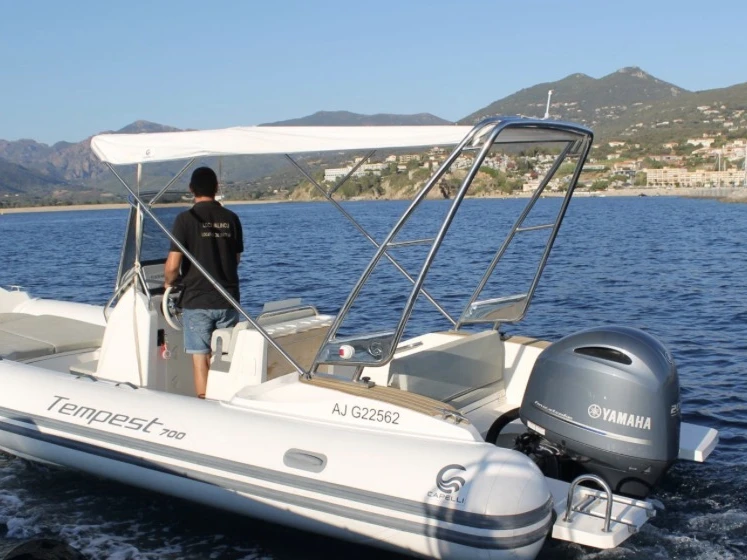 RIB hire in France - Capelli Tempest 700 Sun