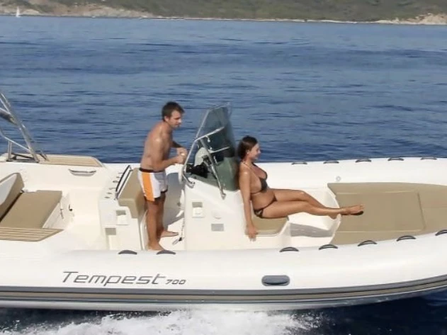Yacht hire France cheap Tempest 700 Sun