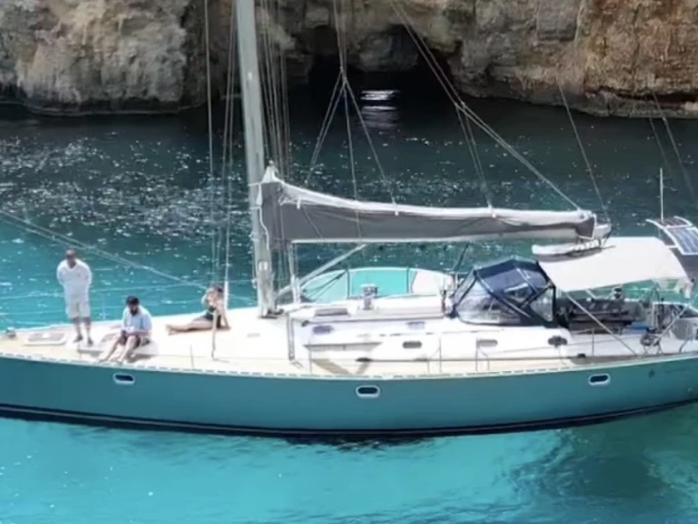 Yacht charter Ta' Xbiex - Jeanneau 52 on SamBoat