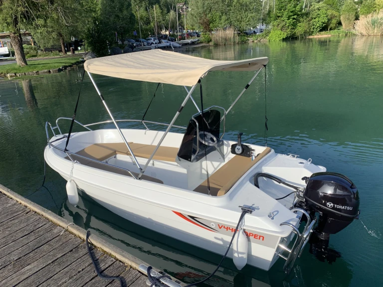 Yacht charter Annecy - Valory V440 on SamBoat