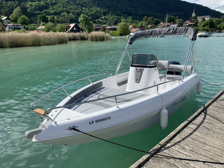 Hire a Aquabat Sport Line 19 Annecy