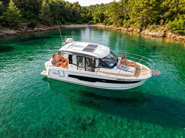 Motorboat to hire Medulin at the best price