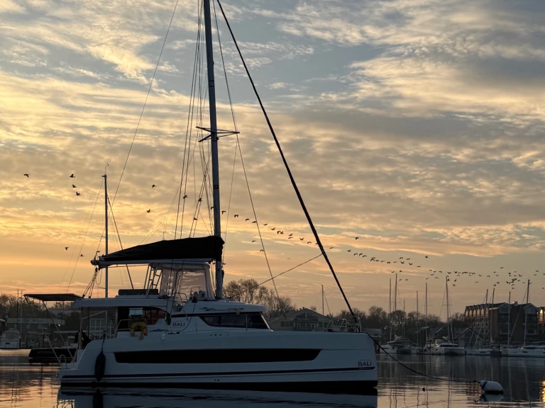 Hire a Bali Bali Catspace Voile Annapolis