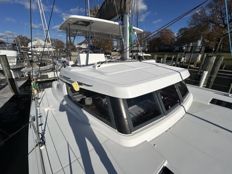 Yacht hire Annapolis cheap Bali Catspace Voile