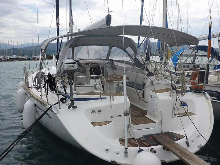 Sailboat to hire Kallithea at the best price