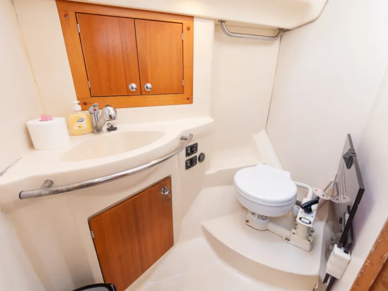 Hire a Elan Elan 34 Préveza