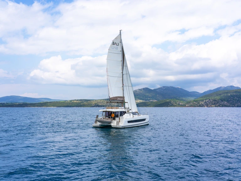 Yacht charter Lefkáda - Bali Bali Catspace Voile on SamBoat
