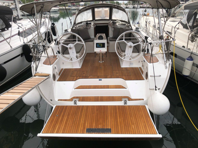 Hire Sailboat with or without skipper Bavaria Kos