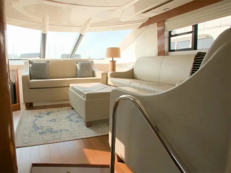 Charter a  Meridian 541 Sedan in Annapolis on Samboat