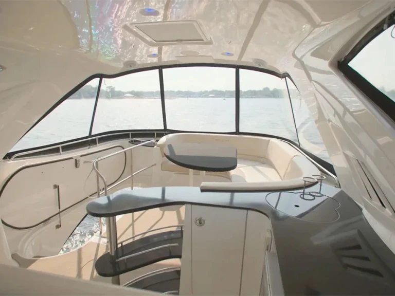 Motorboat to hire Annapolis at the best price