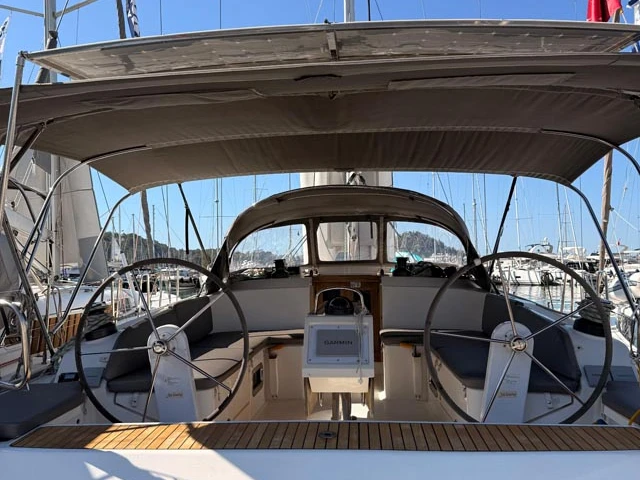 Sailboat hire in Göcek - Bavaria Cruiser 46