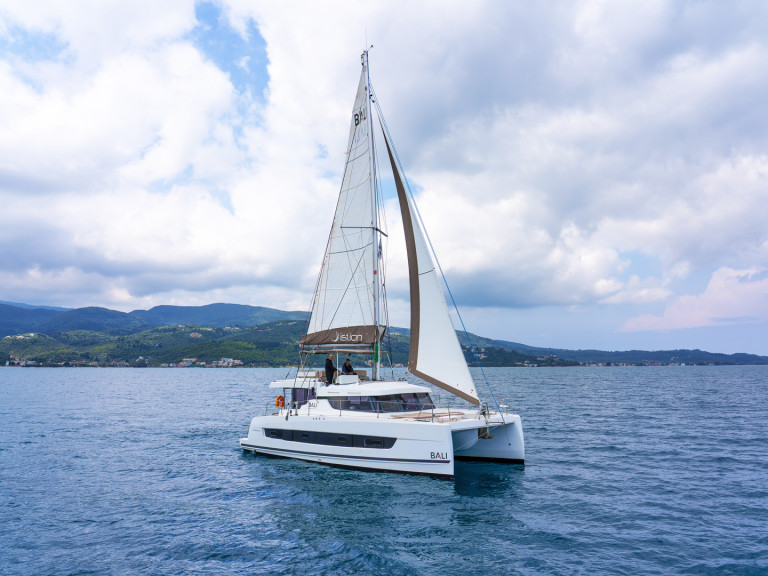 Hire Catamaran with or without skipper Bali Lefkáda