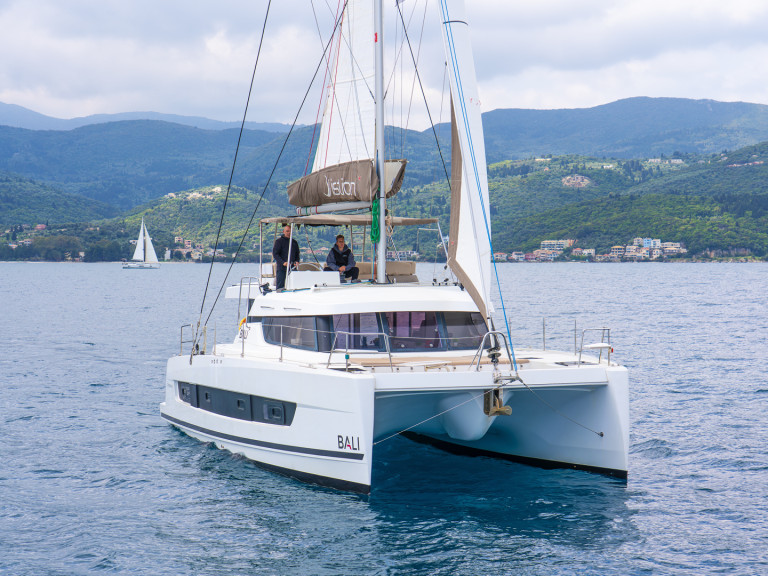 Hire Catamaran Bali with a boat licence