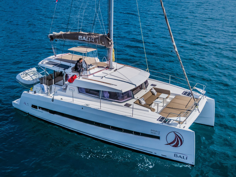 Yacht charter Kaštela - Bali Bali 4.1 on SamBoat