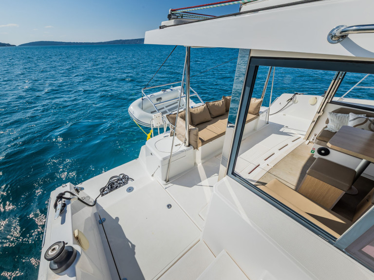 Hire a Bali Bali 4.1 Kaštela