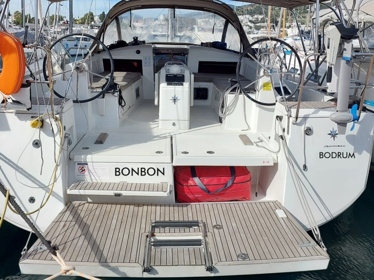 Sailboat hire in Bodrum - Jeanneau Sun Odyssey 440