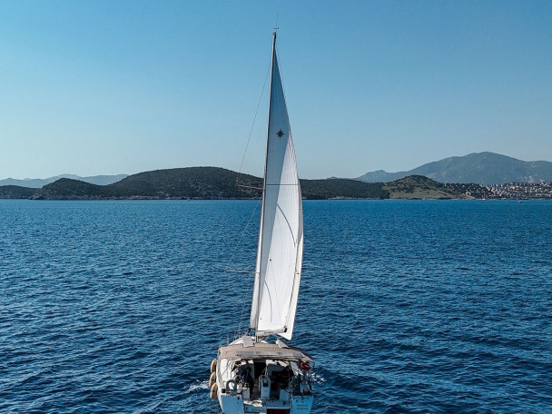 Hire Sailboat with or without skipper Jeanneau Bodrum