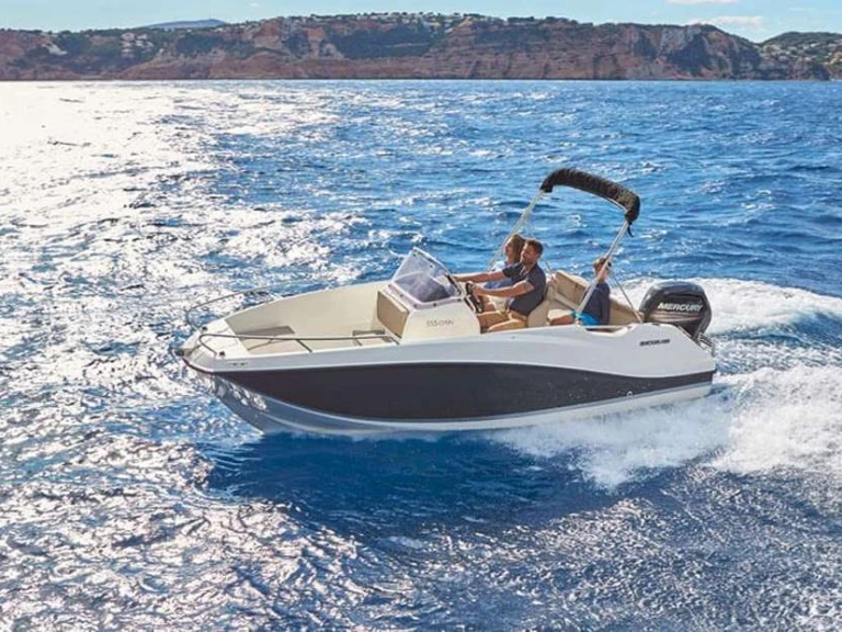 Charter a Quicksilver Quicksilver 555 Open in Verdun-sur-le-Doubs on Samboat