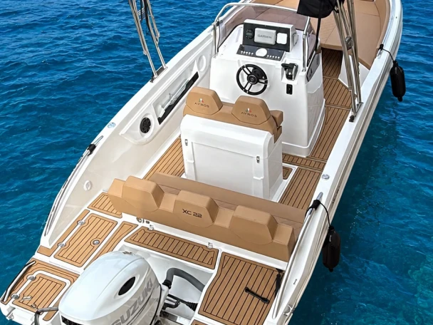 Yacht hire l'Escala cheap XC22