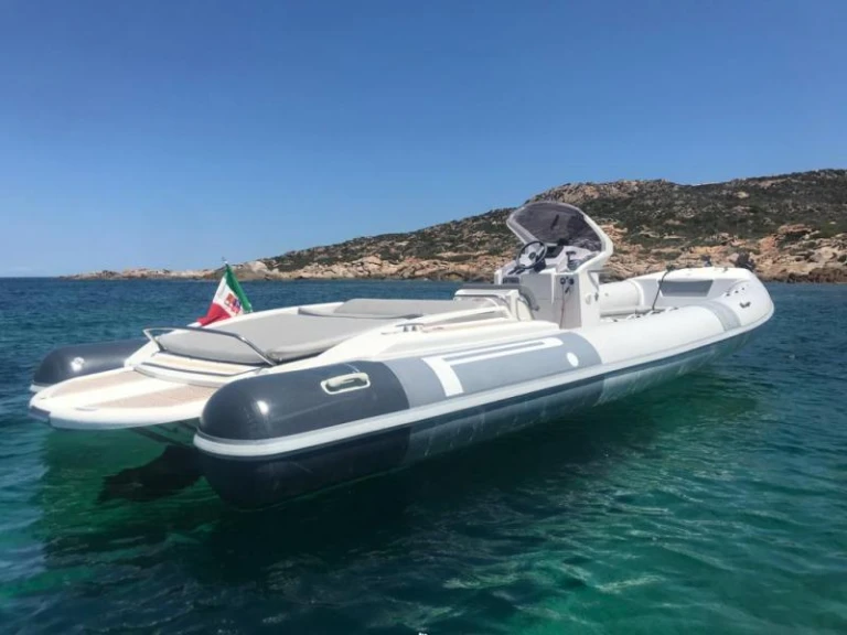 Hire RIB with or without skipper Pirelli Porto Turistico Palau