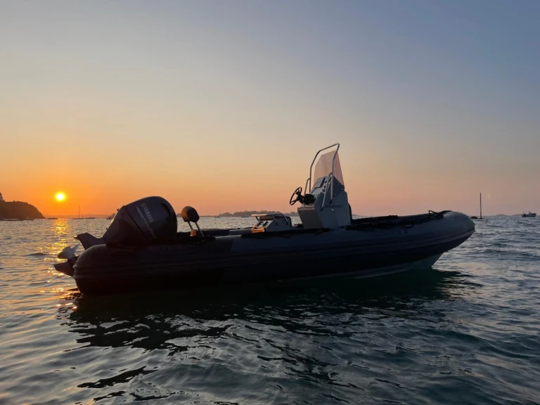 3D Tender 3D Tender 600 Patrol charter bareboat or skippered in  Carantec