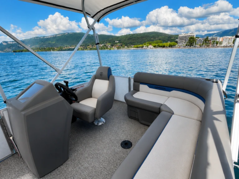 Yacht charter Aix-les-Bains - Armada Zen 167 on SamBoat