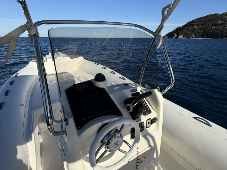 Yacht charter Cannes - Capelli Capelli 700 Sun on SamBoat