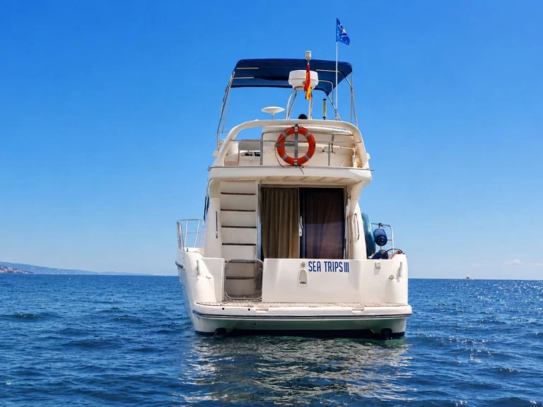 Hire a ASTINOR Astinor 34 Cruiser Fuengirola