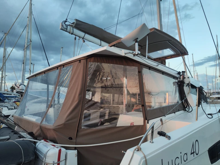 Catamaran to hire Rota at the best price