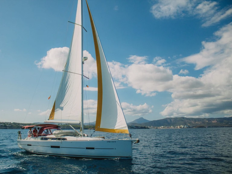 Charter a Dufour Dufour 460 Grand Large in Palma de Mallorca on Samboat