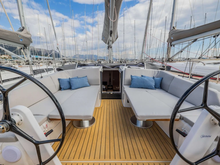 Hire a Hanse Hanse 410 Šibenik