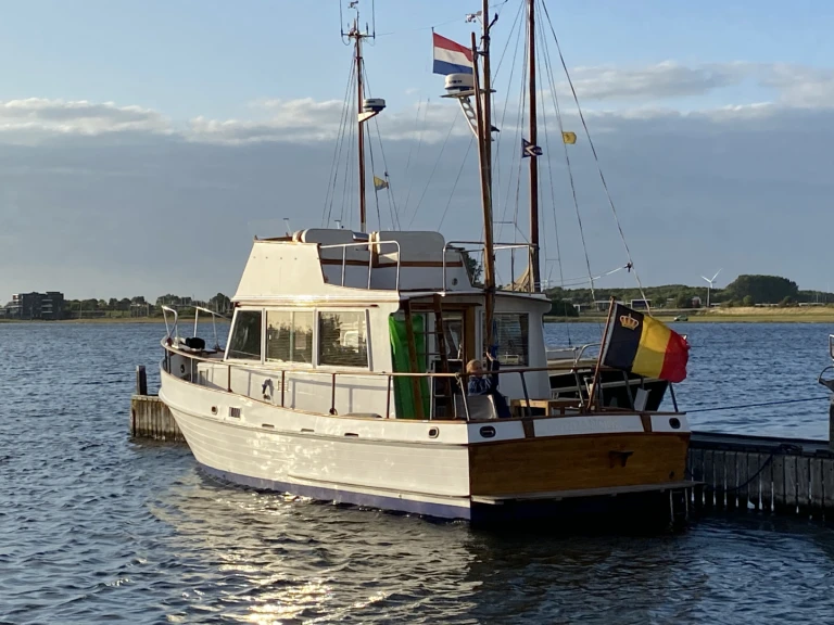 Hire a Grand Banks Grand Banks 32 Gemeente Veere