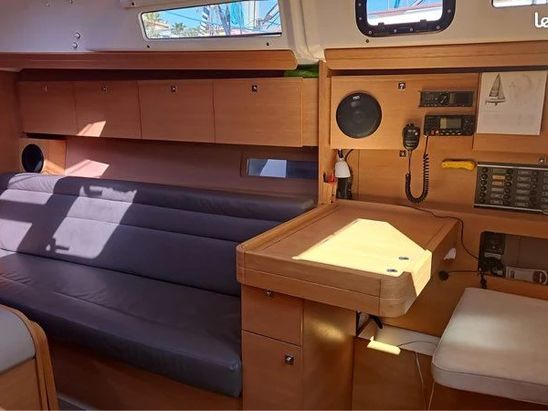 Sailboat to hire San Ciprianu at the best price