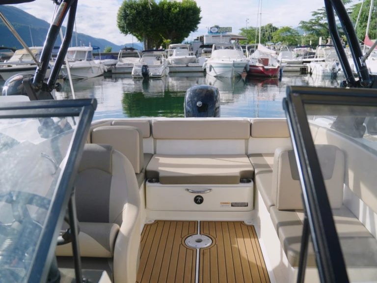 Hire Motorboat with or without skipper Bayliner Aix-les-Bains