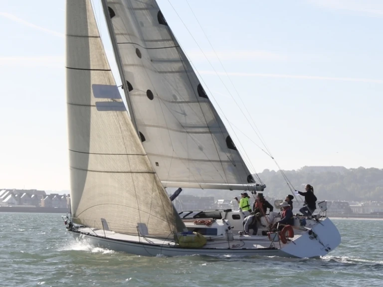 Hire Sailboat with or without skipper X-Yachts Deauville