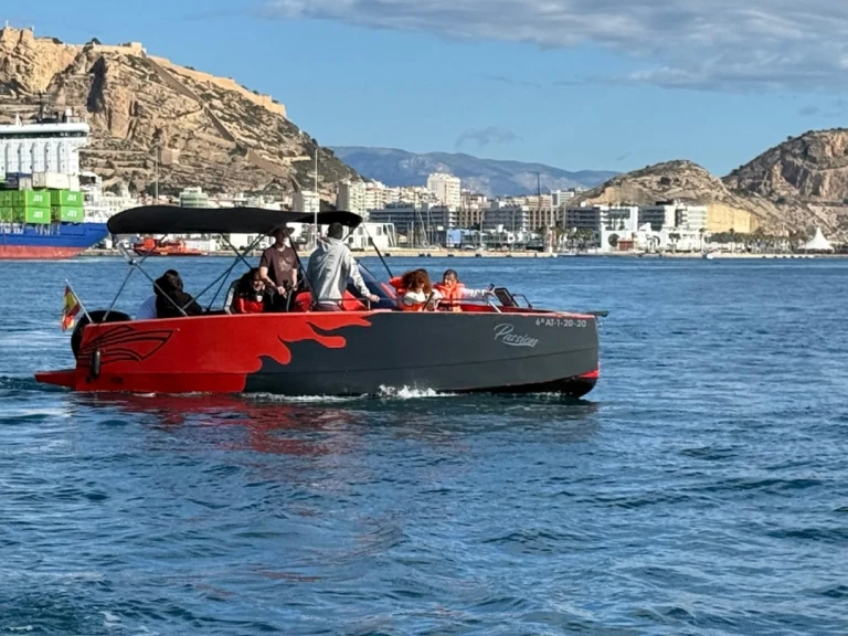 Hire a Nuva Nuva M6 Open Alicante