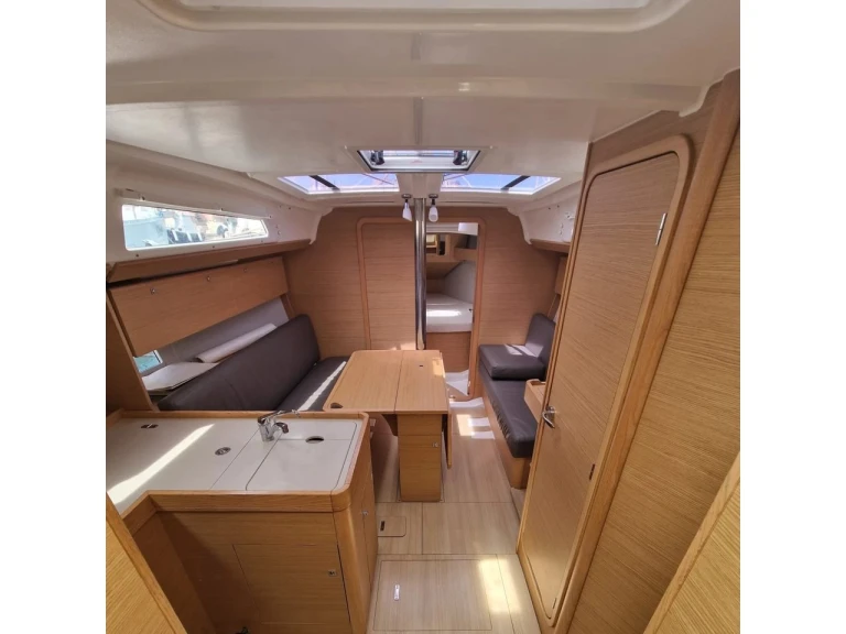 Charter a Dufour Dufour 360 Grand Large in Cagliari on Samboat