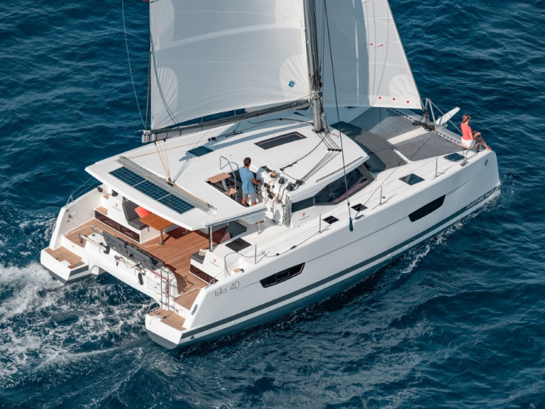 Yacht charter Cagliari - Fountaine Pajot Isla 40 on SamBoat