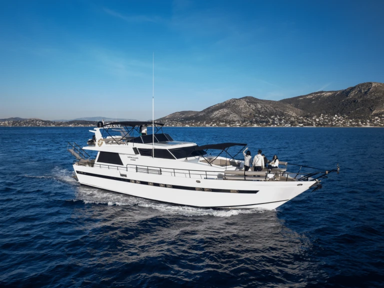 Luxury Yacht hire in Mikrolimano - Cantieri Di Pisa AKhir