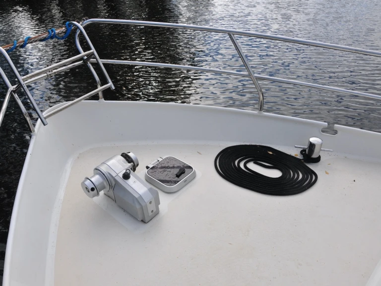 Hire a Pedro Solano 38 "Charlotte" Zehdenick