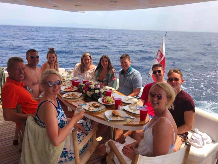 Charter a Gulf Craft Majesty 66 in Gouvia on Samboat